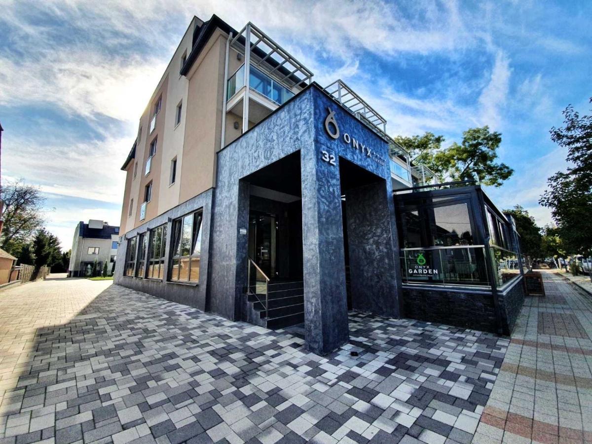 Portofino Apartman Sarvar Exterior foto